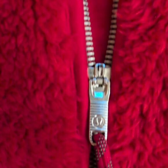 NWT Lululemon Oh So Sherpa Full Zip Jacket Dark Red Size 8 - Picture 10 of 14